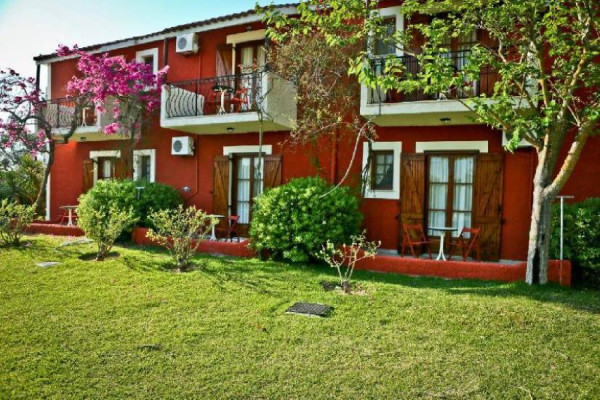Kefalonija - Aparthotel Dendrolivano 3*