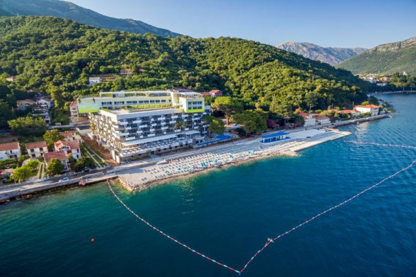 Crna Gora - Carine Hotel Park 4*
