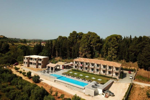 Kefalonija - Hotel Phaedra Suites 3*